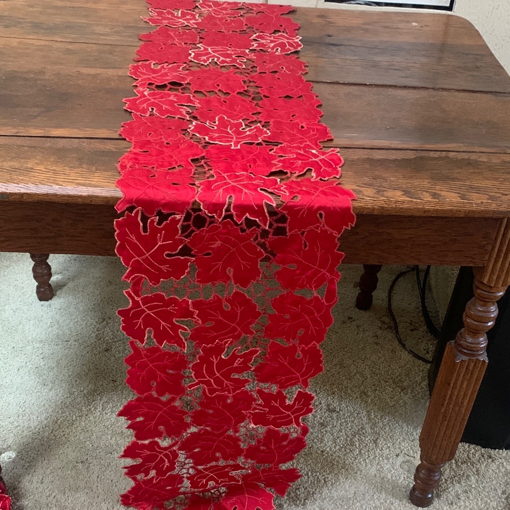Older Mutil Color Leaf Reversible Holiday Table Runner